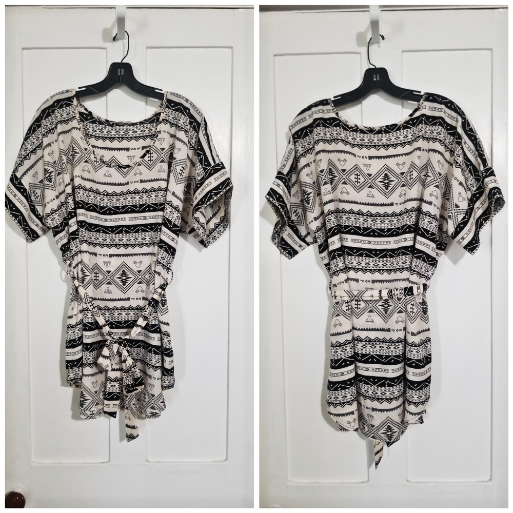 1X Poema (Modcloth) Black and Off-White Tie Blouse